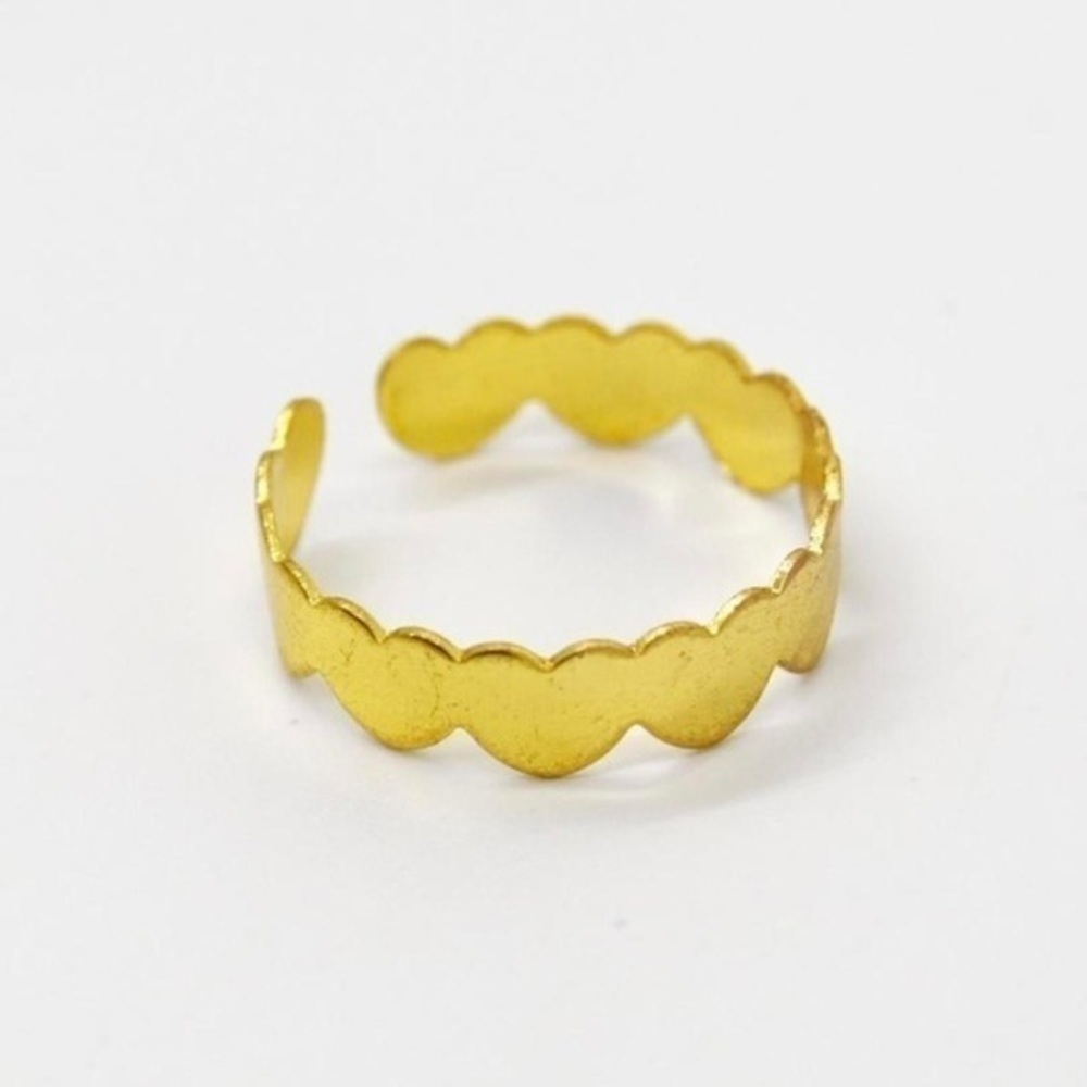 Simple Gold Heart Ring - Picture 4 of 4